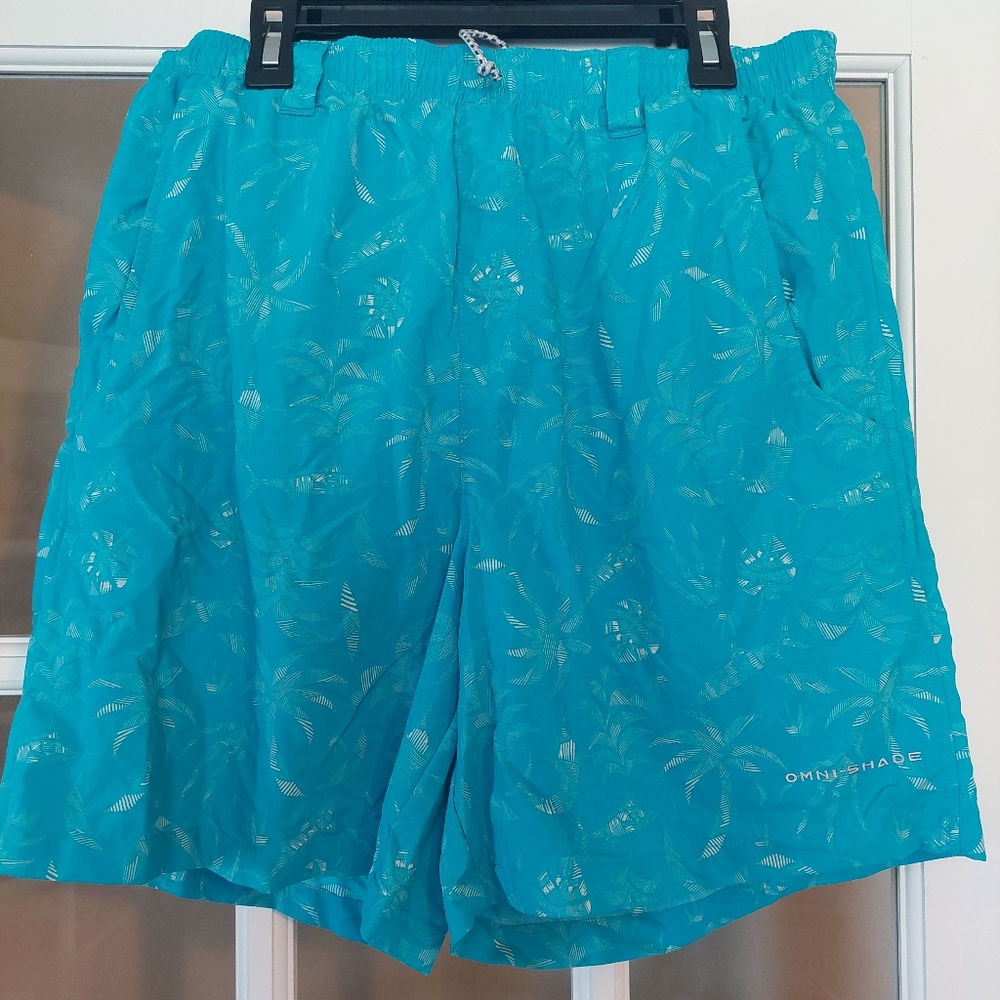 Mens Small Columbia PFG swim trunks